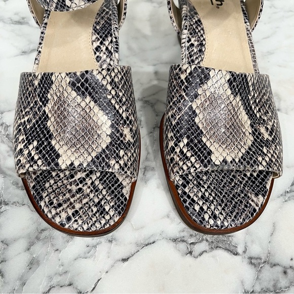 NWOT EARTH MURANO HAZE MULTI TAUPE SNAKESKIN BLOCK HEEL SANDALS 6.5 - Picture 2 of 11